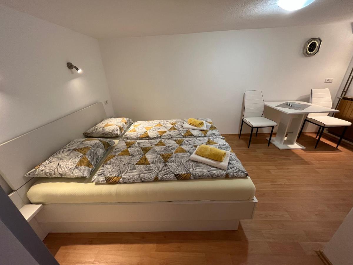 Apartmaji In Sobe Cuder Soča Eksteriør billede