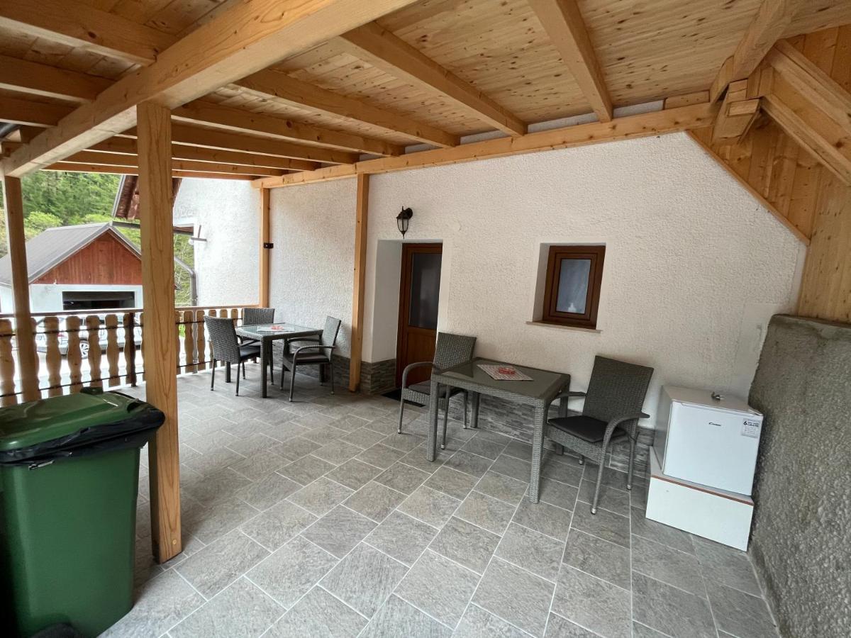 Apartmaji In Sobe Cuder Soča Eksteriør billede