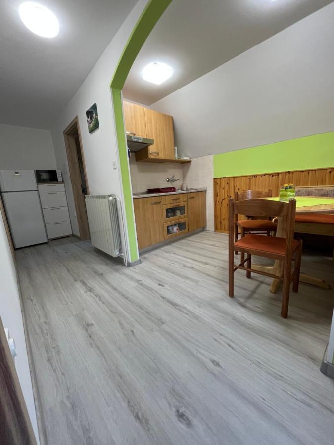 Apartmaji In Sobe Cuder Soča Eksteriør billede