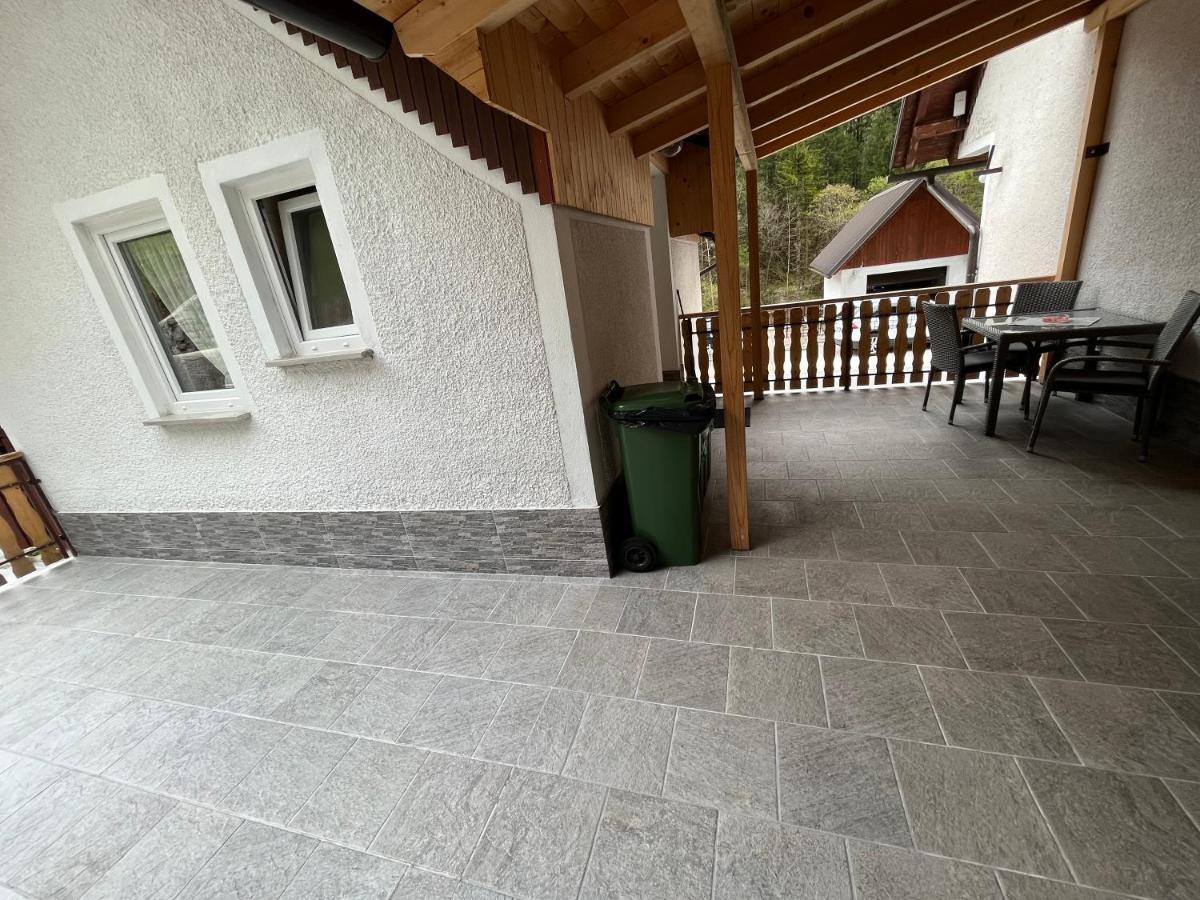 Apartmaji In Sobe Cuder Soča Eksteriør billede
